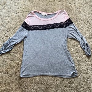 Monteau Women’s size XL gray, pink, & black 3/4 sleeve top